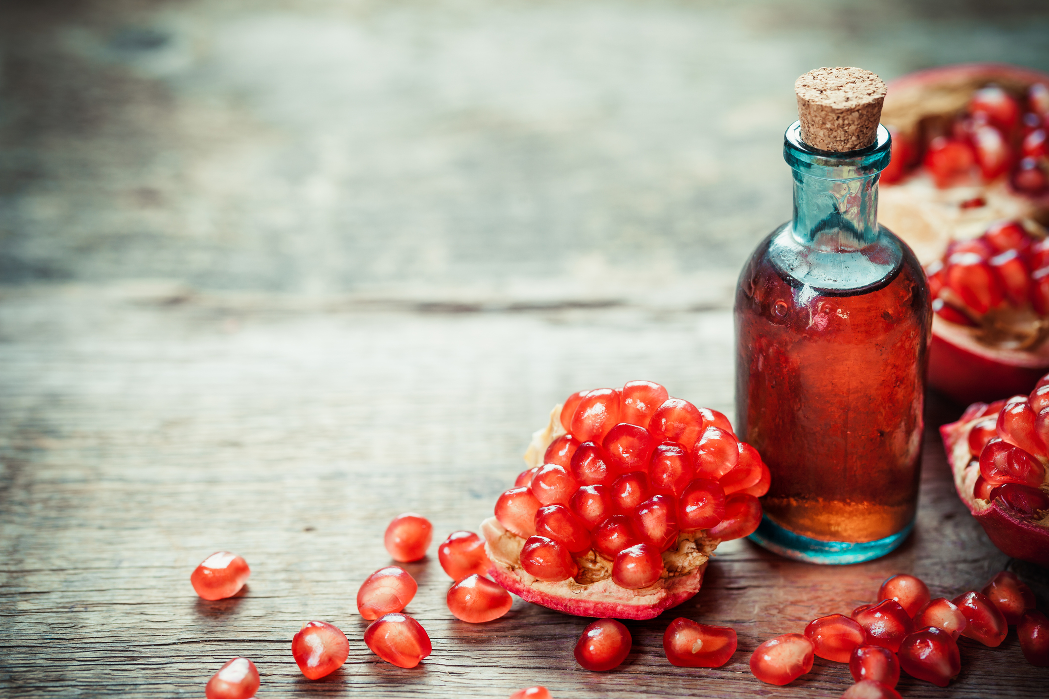 Natural Antifungal Herbs for Candida Overgrowth (Candidiasis) Treatment Pomegranate